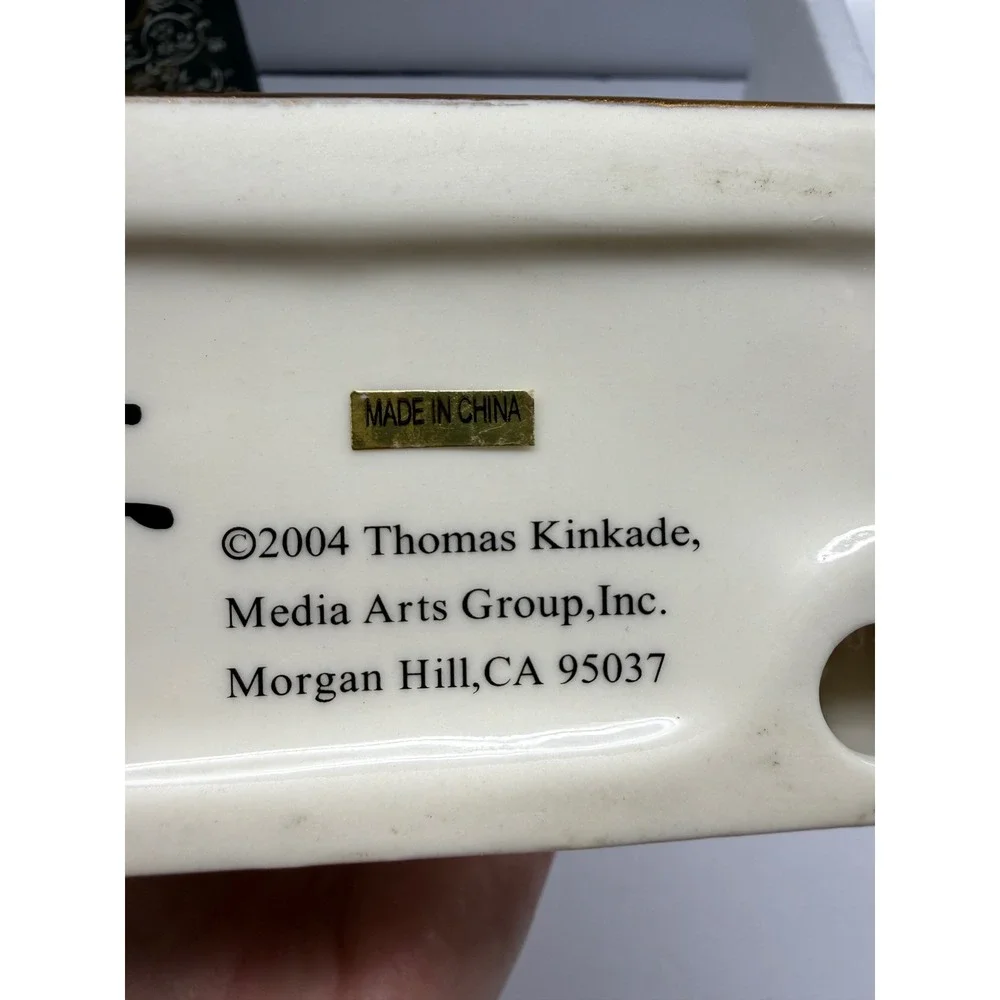 Thomas Kinkade Sweetheart Cottage Mantel Clock Painter of Light Cream Gold Tone